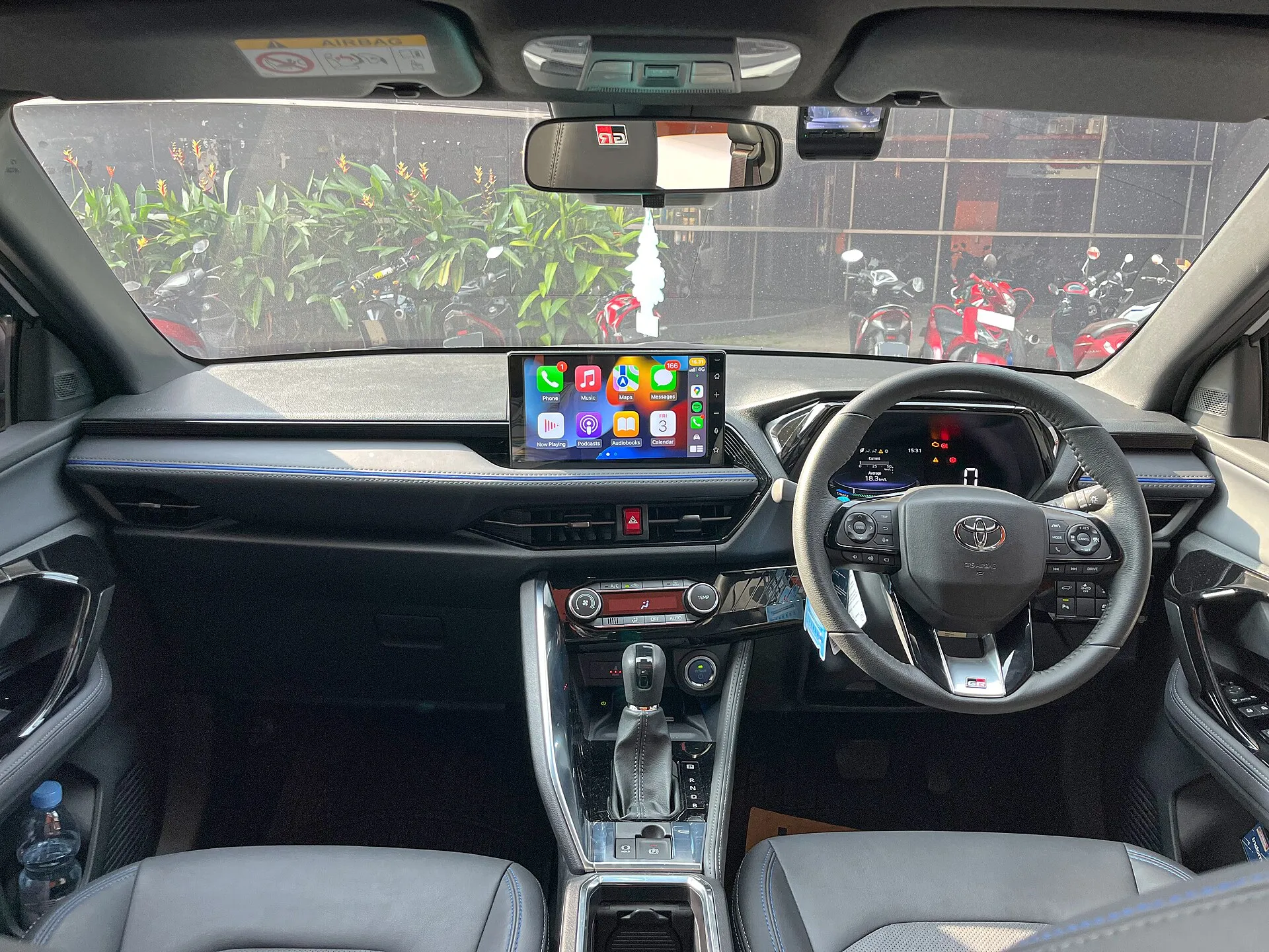 Toyota Yaris Cross interior dashboard